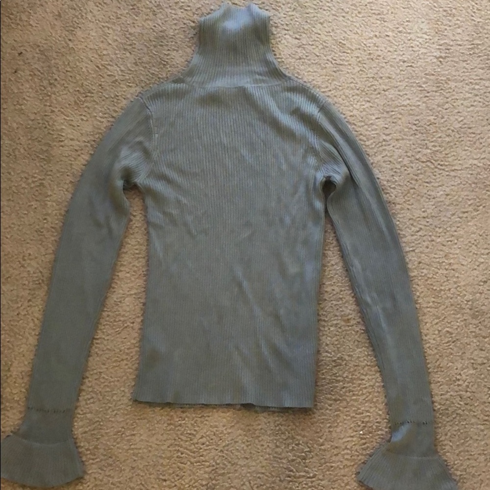 DKNY turtle neck worn once